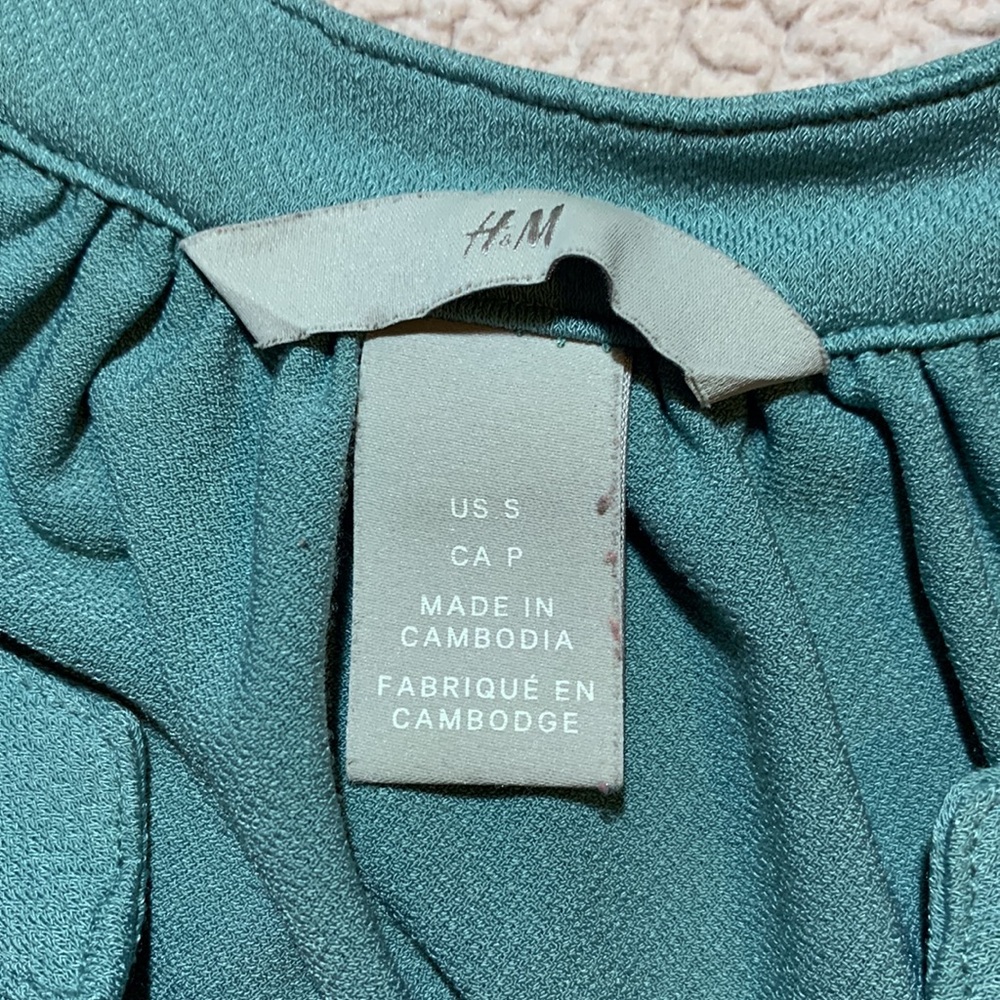 H&M Tank - Picture 2 of 2